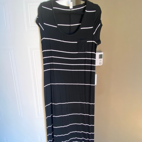 Old navy t-shirt maxi dress - Picture 1 of 4